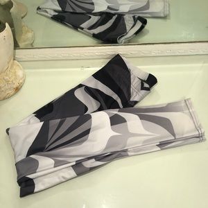 BC aboriginal design leggings